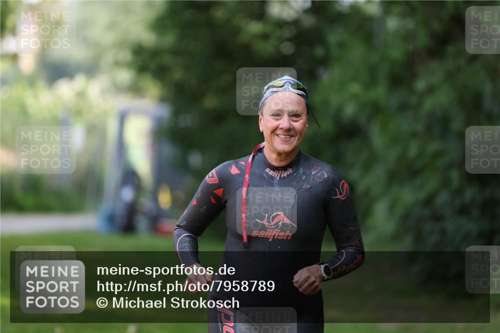 15.06.2025 - 7 Türme Triathlon Michael Strokosch http://msf.ph/oto/7958789 15.06.2025 12:41:10 Schwimmen 462, 487 meine-sportfotos.de