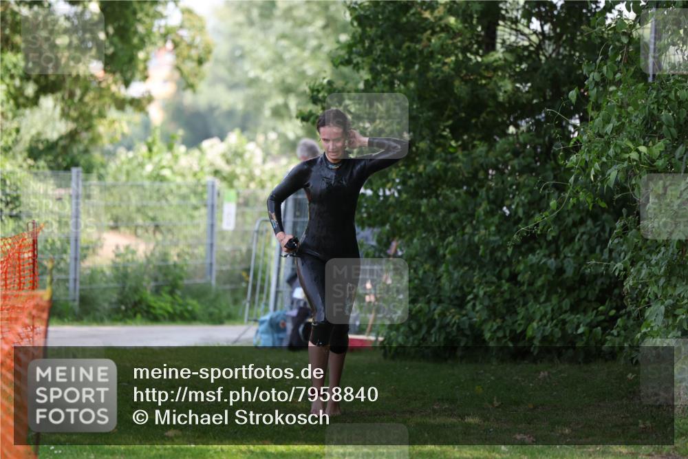 15.06.2025 - 7 Türme Triathlon Michael Strokosch http://msf.ph/oto/7958840 15.06.2025 12:42:24 Schwimmen 404 meine-sportfotos.de