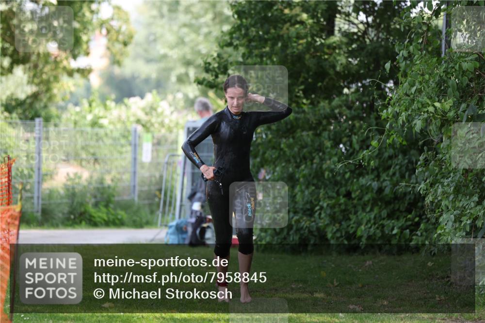 15.06.2025 - 7 Türme Triathlon Michael Strokosch http://msf.ph/oto/7958845 15.06.2025 12:42:24 Schwimmen 404 meine-sportfotos.de