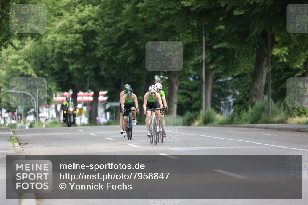 15.06.2025 - 7 Türme Triathlon Yannick Fuchs http://msf.ph/oto/7958847 15.06.2025 09:48:46 Radfahren 105, 106 meine-sportfotos.de