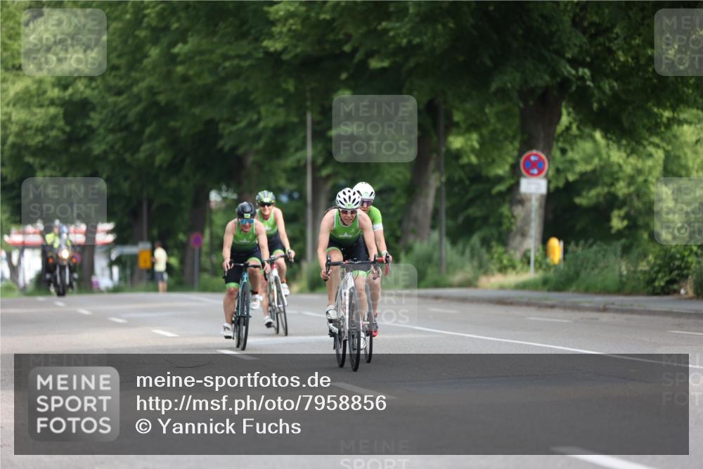15.06.2025 - 7 Türme Triathlon Yannick Fuchs http://msf.ph/oto/7958856 15.06.2025 09:48:47 Radfahren 105, 106 meine-sportfotos.de