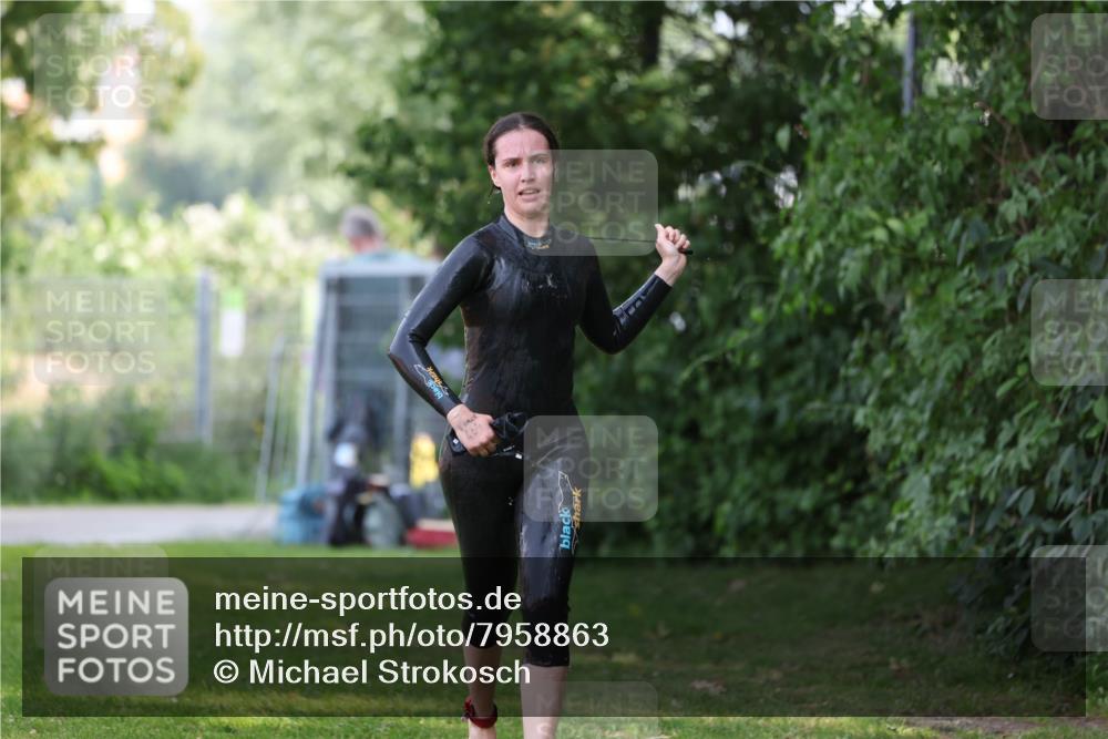 15.06.2025 - 7 Türme Triathlon Michael Strokosch http://msf.ph/oto/7958863 15.06.2025 12:42:26 Schwimmen 404 meine-sportfotos.de