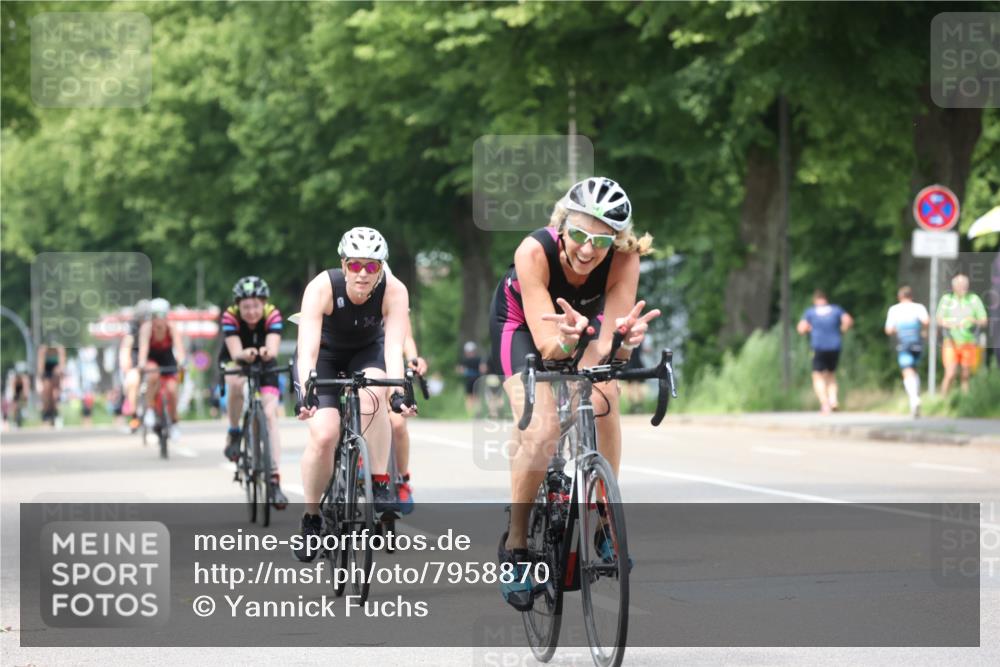 15.06.2025 - 7 Türme Triathlon Yannick Fuchs http://msf.ph/oto/7958870 15.06.2025 13:46:47 Radfahren 735, 752, 788, 888, 957, 968, 976, 1109, 1113 meine-sportfotos.de