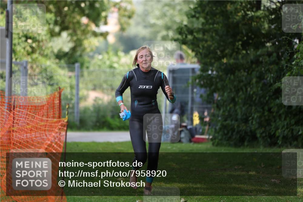 15.06.2025 - 7 Türme Triathlon Michael Strokosch http://msf.ph/oto/7958920 15.06.2025 12:42:55 Schwimmen 458 meine-sportfotos.de
