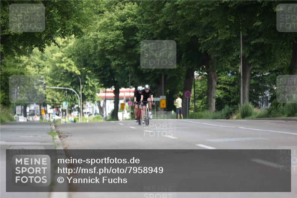 15.06.2025 - 7 Türme Triathlon Yannick Fuchs http://msf.ph/oto/7958949 15.06.2025 09:49:19 Radfahren 113, 114, 115 meine-sportfotos.de