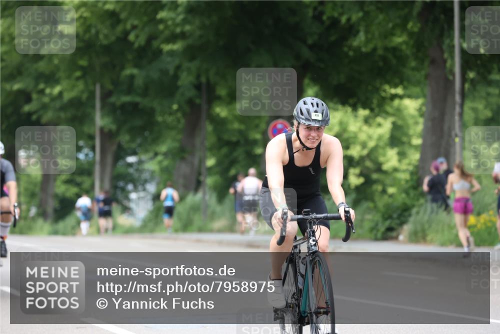 15.06.2025 - 7 Türme Triathlon Yannick Fuchs http://msf.ph/oto/7958975 15.06.2025 13:47:00 Radfahren 474, 929 meine-sportfotos.de