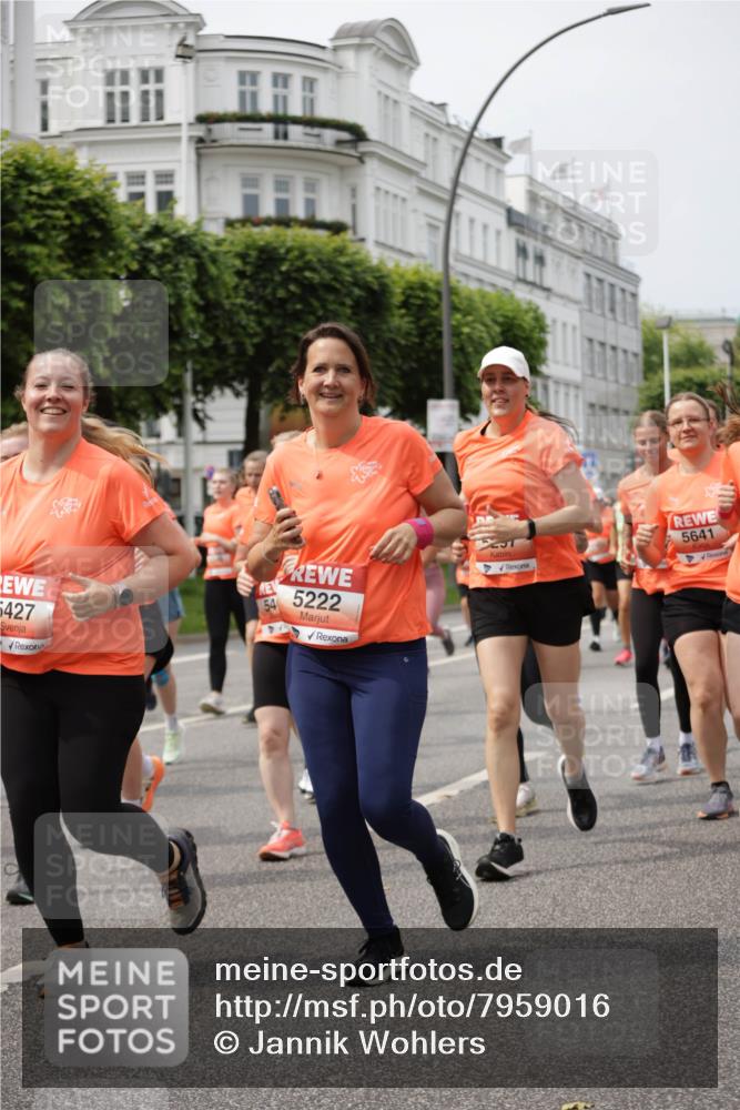 15.06.2025 - REWE Women's Run Jannik Wohlers http://msf.ph/oto/7959016 15.06.2025 09:44:43 Laufen 5427, 5222, 5641 meine-sportfotos.de