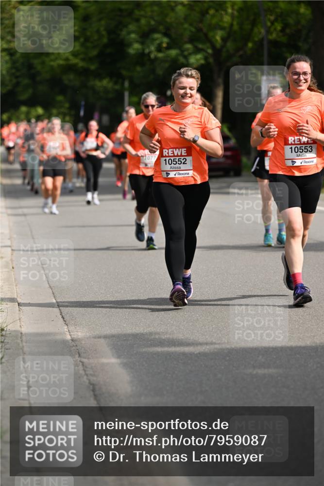 15.06.2025 - REWE Women's Run Dr. Thomas Lammeyer http://msf.ph/oto/7959087 15.06.2025 09:48:45 Laufen 1077, 10552, 10553 meine-sportfotos.de
