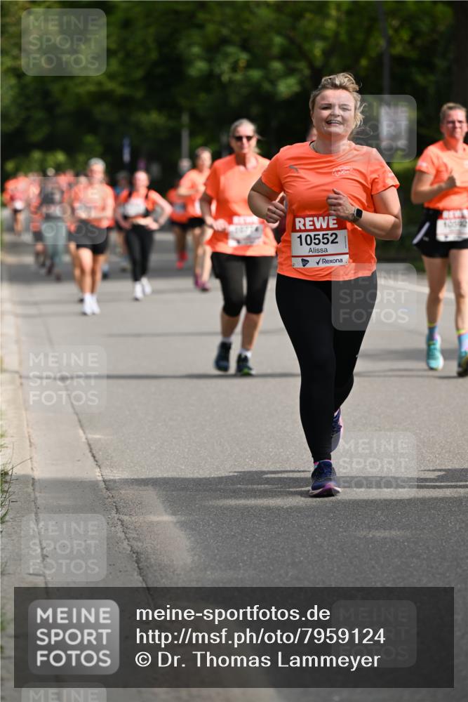 15.06.2025 - REWE Women's Run Dr. Thomas Lammeyer http://msf.ph/oto/7959124 15.06.2025 09:48:46 Laufen 10552 meine-sportfotos.de