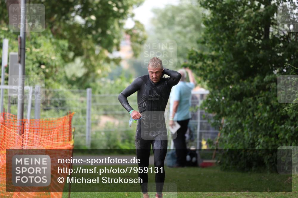 15.06.2025 - 7 Türme Triathlon Michael Strokosch http://msf.ph/oto/7959131 15.06.2025 12:07:32 Schwimmen 460, 618 meine-sportfotos.de