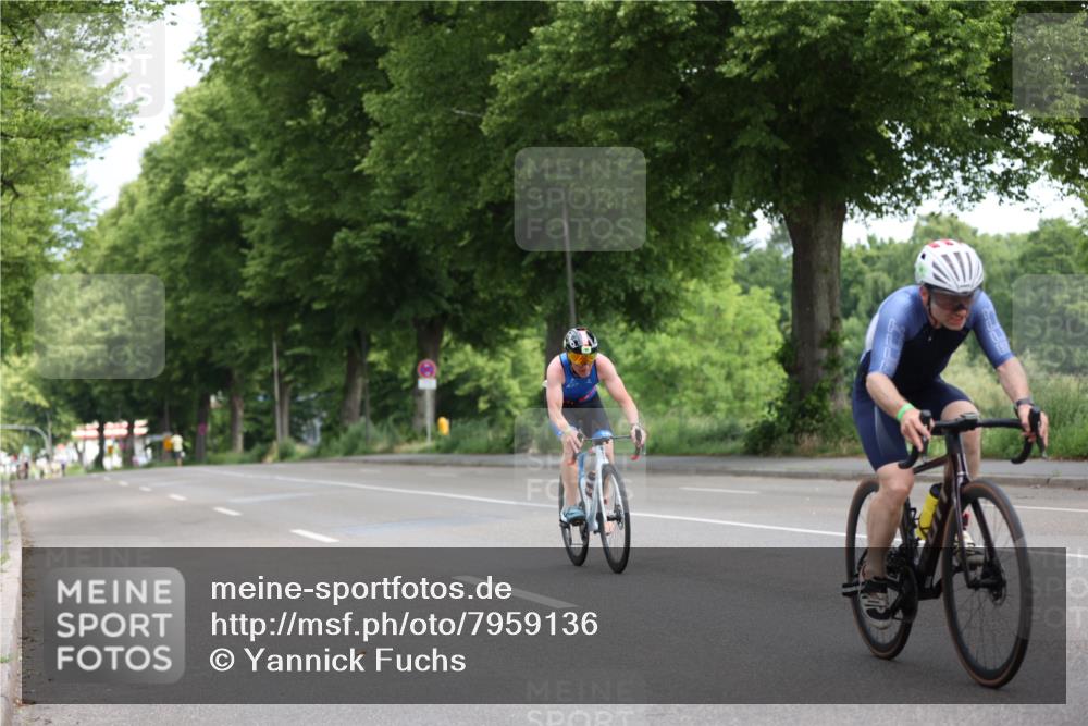 15.06.2025 - 7 Türme Triathlon Yannick Fuchs http://msf.ph/oto/7959136 15.06.2025 09:51:12 Radfahren 48, 49 meine-sportfotos.de