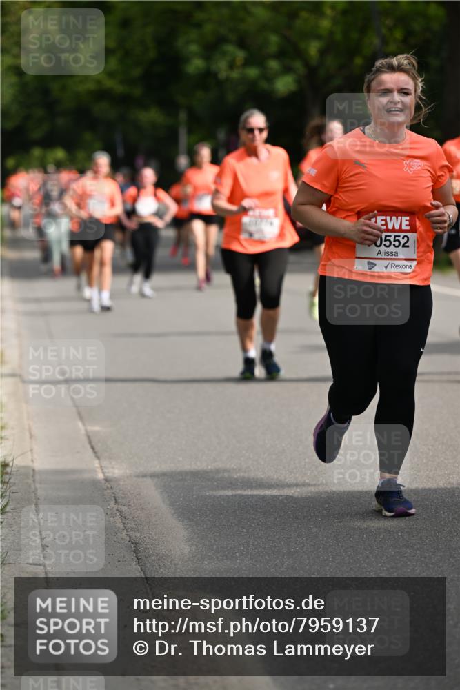 15.06.2025 - REWE Women's Run Dr. Thomas Lammeyer http://msf.ph/oto/7959137 15.06.2025 09:48:46 Laufen 0552 meine-sportfotos.de
