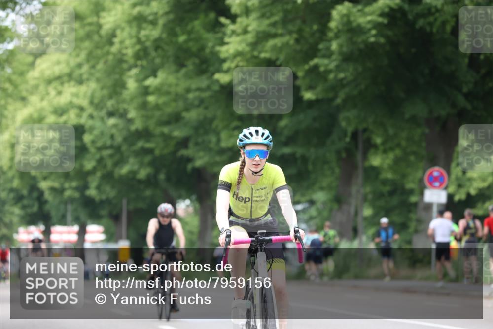 15.06.2025 - 7 Türme Triathlon Yannick Fuchs http://msf.ph/oto/7959156 15.06.2025 13:47:24 Radfahren 785, 931, 1174 meine-sportfotos.de