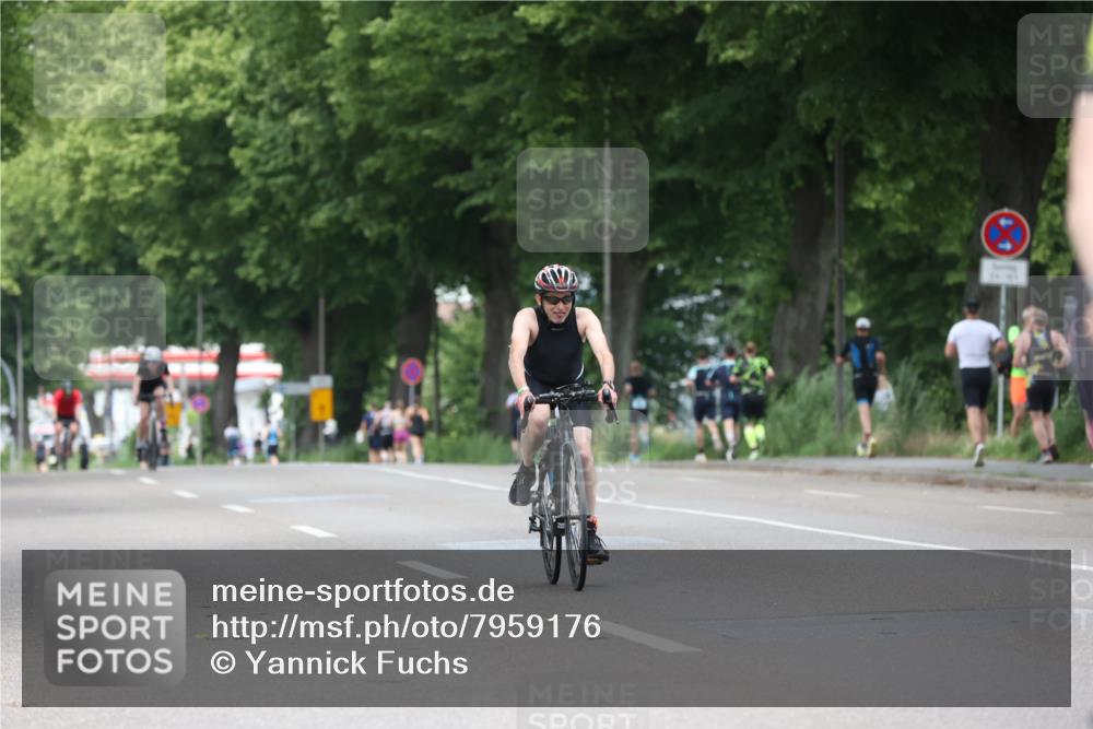 15.06.2025 - 7 Türme Triathlon Yannick Fuchs http://msf.ph/oto/7959176 15.06.2025 13:47:25 Radfahren 785, 1174 meine-sportfotos.de