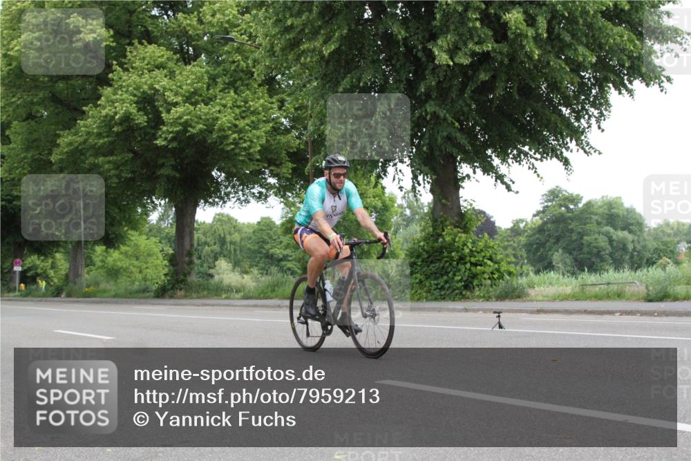 15.06.2025 - 7 Türme Triathlon Yannick Fuchs http://msf.ph/oto/7959213 15.06.2025 11:27:20 Radfahren  meine-sportfotos.de