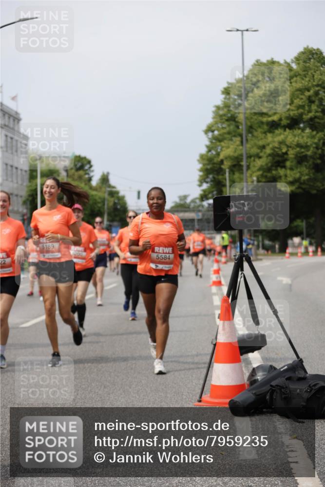 15.06.2025 - REWE Women's Run Jannik Wohlers http://msf.ph/oto/7959235 15.06.2025 09:44:47 Laufen 5189, 5200, 5584 meine-sportfotos.de
