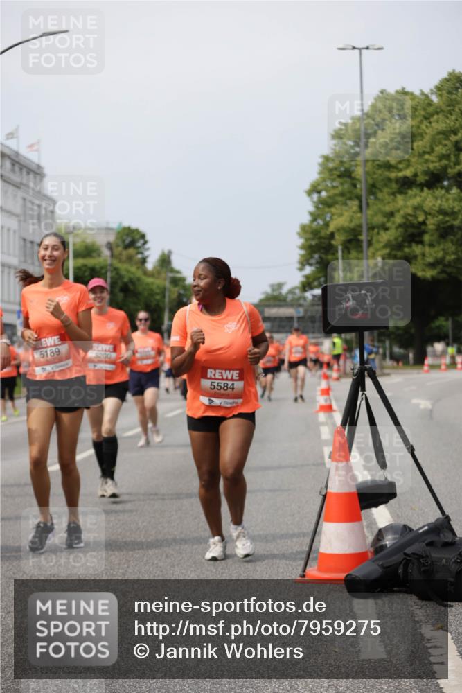 15.06.2025 - REWE Women's Run Jannik Wohlers http://msf.ph/oto/7959275 15.06.2025 09:44:48 Laufen 5189, 5200, 5584 meine-sportfotos.de