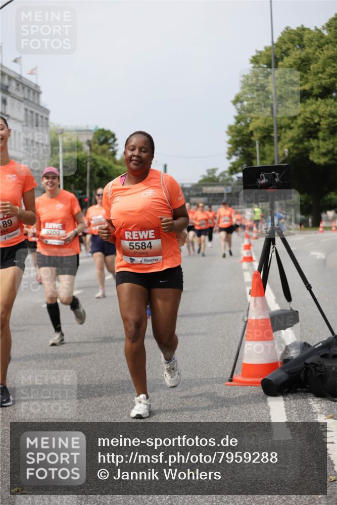 15.06.2025 - REWE Women's Run Jannik Wohlers http://msf.ph/oto/7959288 15.06.2025 09:44:48 Laufen 89, 5200, 5584 meine-sportfotos.de