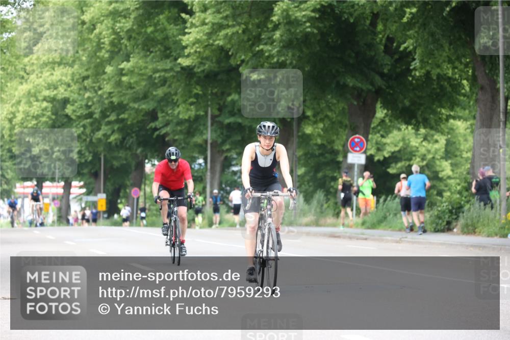 15.06.2025 - 7 Türme Triathlon Yannick Fuchs http://msf.ph/oto/7959293 15.06.2025 13:47:34 Radfahren 553, 809 meine-sportfotos.de