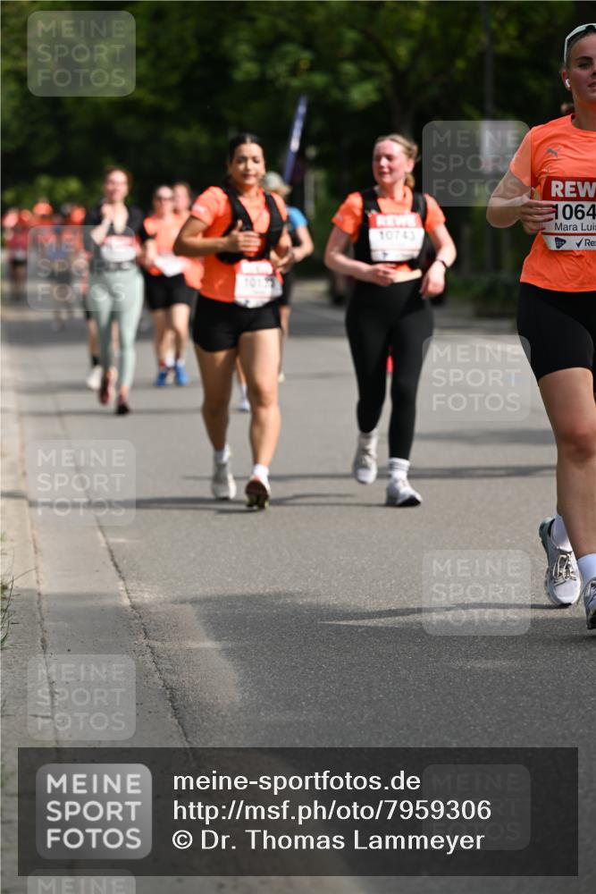15.06.2025 - REWE Women's Run Dr. Thomas Lammeyer http://msf.ph/oto/7959306 15.06.2025 09:48:52 Laufen 10743, 1064, 2 meine-sportfotos.de