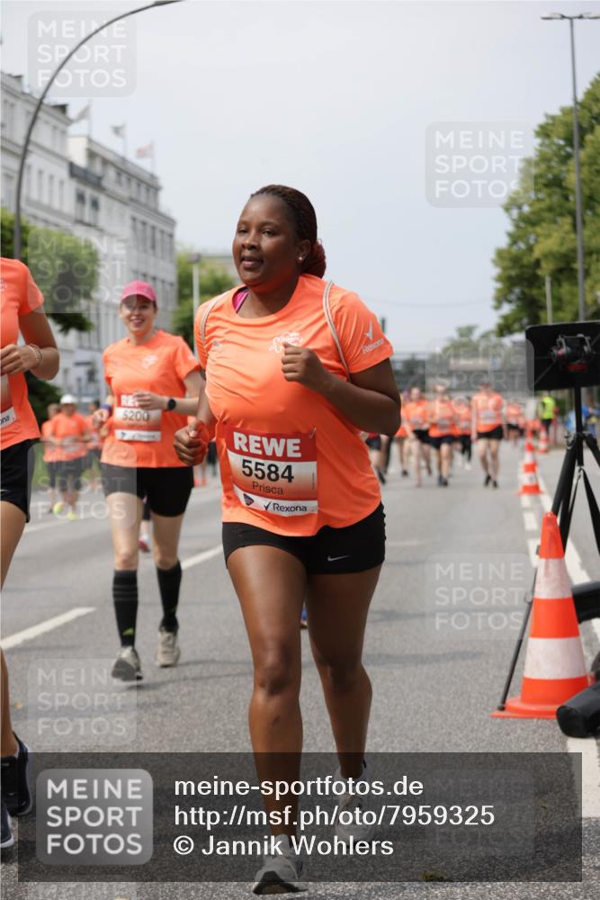 15.06.2025 - REWE Women's Run Jannik Wohlers http://msf.ph/oto/7959325 15.06.2025 09:44:49 Laufen 5200, 5584 meine-sportfotos.de