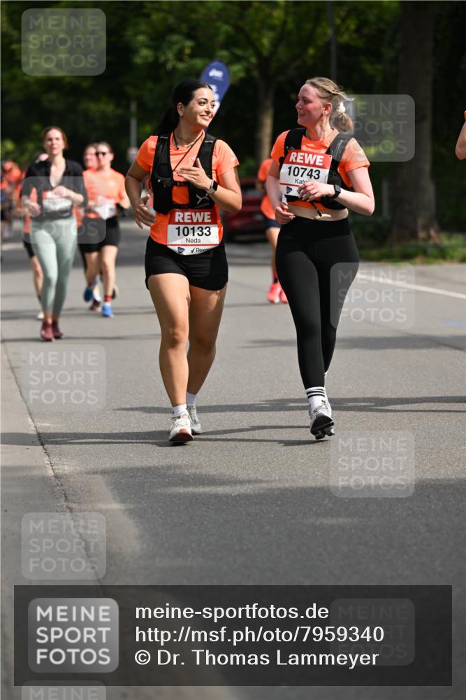 15.06.2025 - REWE Women's Run Dr. Thomas Lammeyer http://msf.ph/oto/7959340 15.06.2025 09:48:53 Laufen 10133, 10743 meine-sportfotos.de