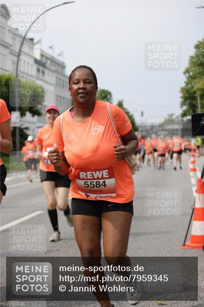 15.06.2025 - REWE Women's Run Jannik Wohlers http://msf.ph/oto/7959345 15.06.2025 09:44:49 Laufen 5584 meine-sportfotos.de