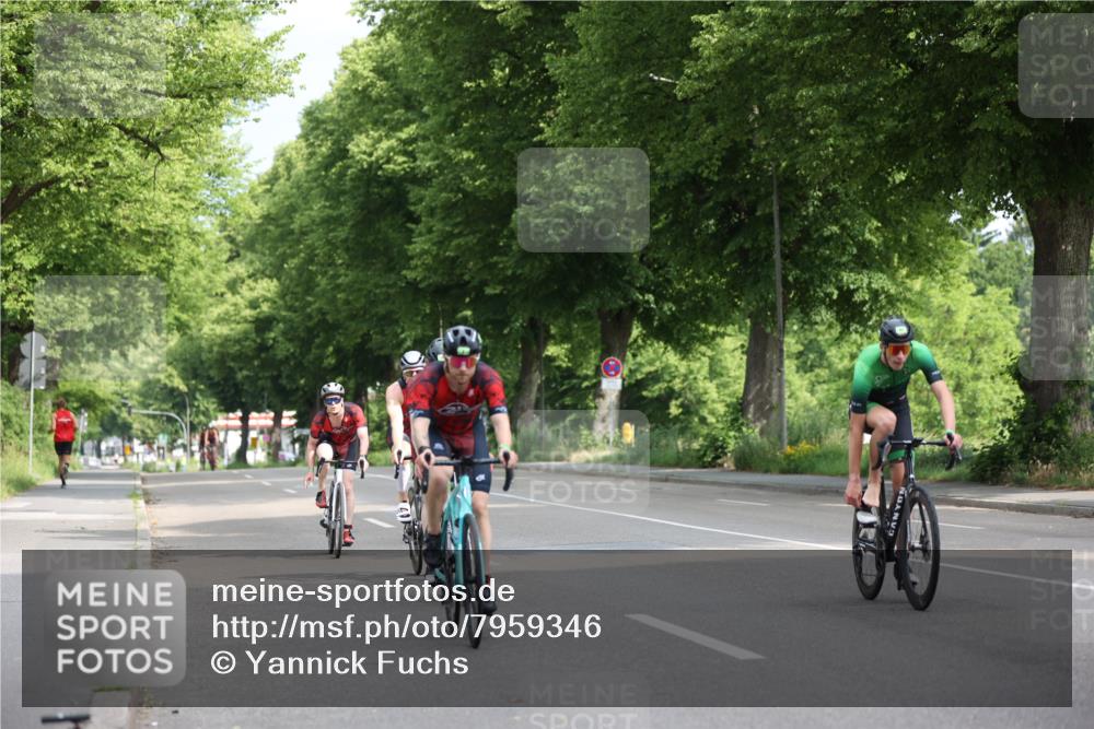 15.06.2025 - 7 Türme Triathlon Yannick Fuchs http://msf.ph/oto/7959346 15.06.2025 09:52:00 Radfahren 6, 8, 10, 41, 90, 91 meine-sportfotos.de