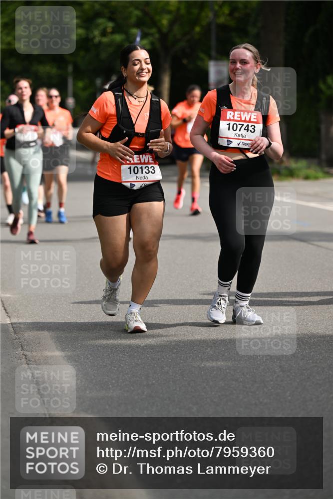 15.06.2025 - REWE Women's Run Dr. Thomas Lammeyer http://msf.ph/oto/7959360 15.06.2025 09:48:54 Laufen 10133, 10743 meine-sportfotos.de