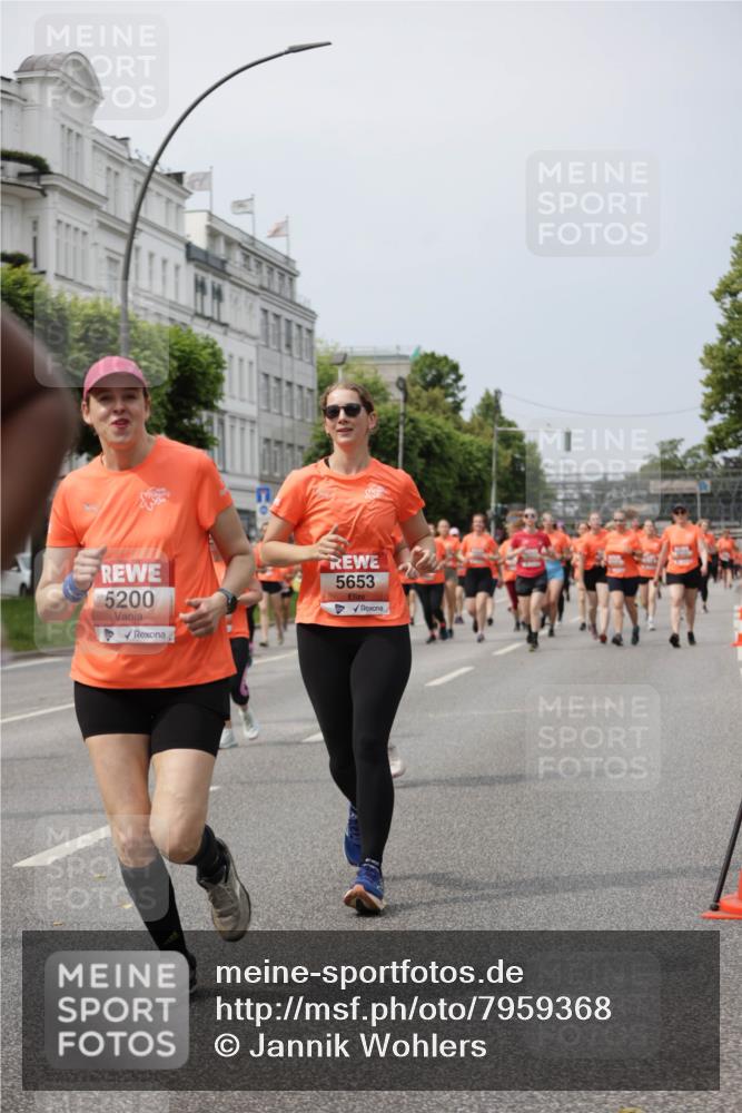 15.06.2025 - REWE Women's Run Jannik Wohlers http://msf.ph/oto/7959368 15.06.2025 09:44:50 Laufen 5200, 5653 meine-sportfotos.de