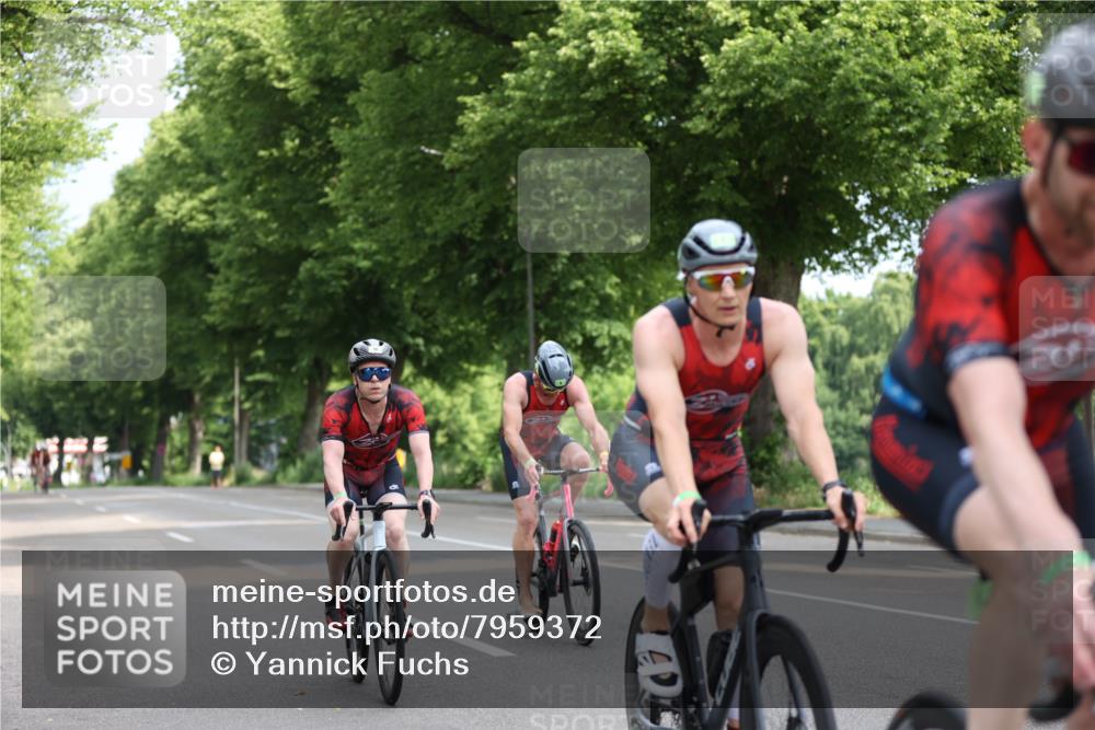 15.06.2025 - 7 Türme Triathlon Yannick Fuchs http://msf.ph/oto/7959372 15.06.2025 09:52:01 Radfahren 6, 8, 10, 41, 90, 91 meine-sportfotos.de