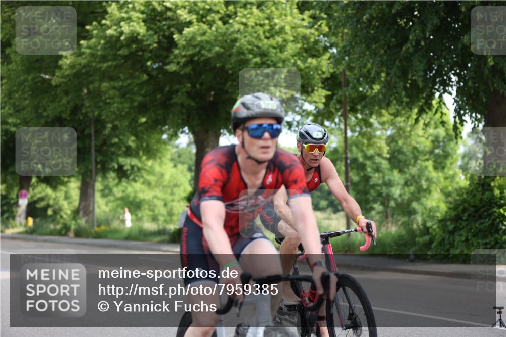 15.06.2025 - 7 Türme Triathlon Yannick Fuchs http://msf.ph/oto/7959385 15.06.2025 09:52:02 Radfahren 6, 8, 10, 41, 90, 91 meine-sportfotos.de