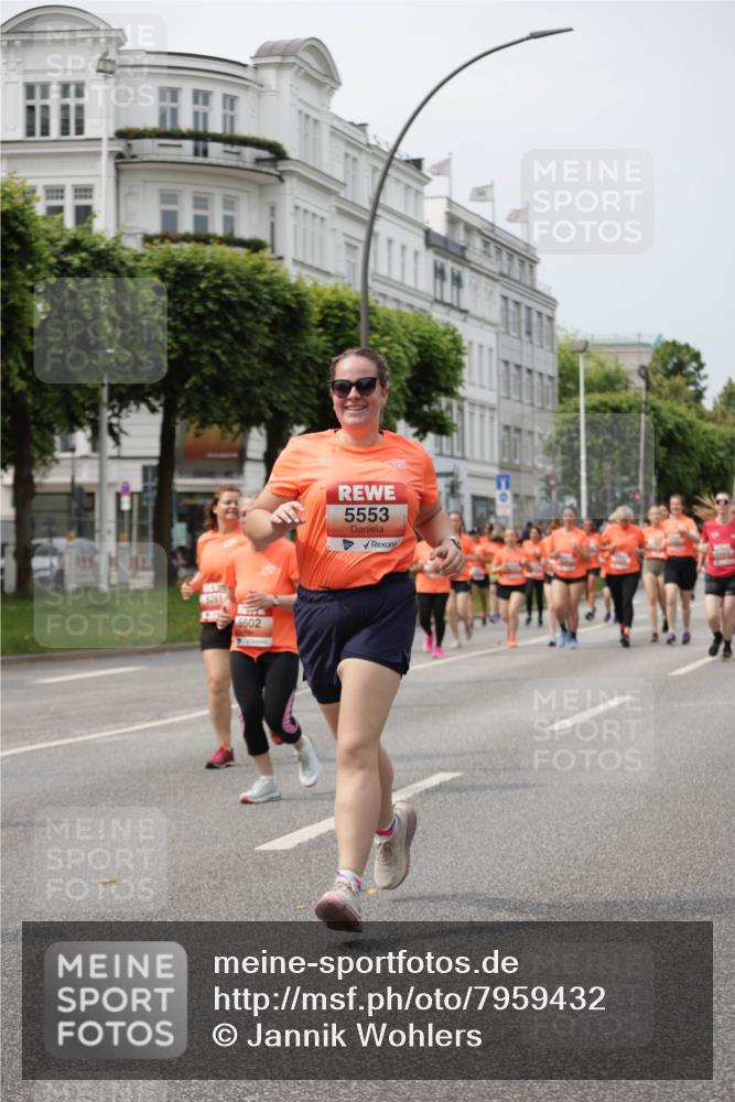 15.06.2025 - REWE Women's Run Jannik Wohlers http://msf.ph/oto/7959432 15.06.2025 09:44:52 Laufen 5261, 5602, 5553 meine-sportfotos.de