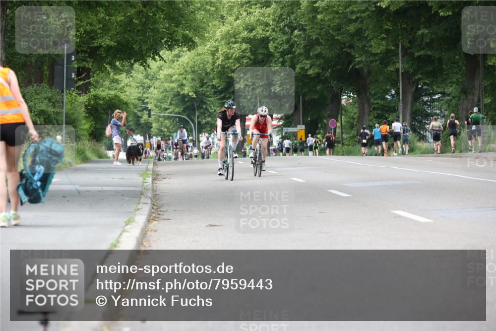 15.06.2025 - 7 Türme Triathlon Yannick Fuchs http://msf.ph/oto/7959443 15.06.2025 13:47:56 Radfahren 737, 825, 897 meine-sportfotos.de