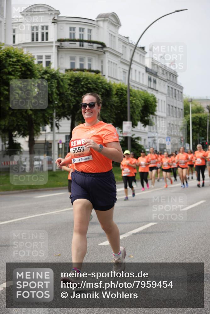 15.06.2025 - REWE Women's Run Jannik Wohlers http://msf.ph/oto/7959454 15.06.2025 09:44:52 Laufen 5553 meine-sportfotos.de