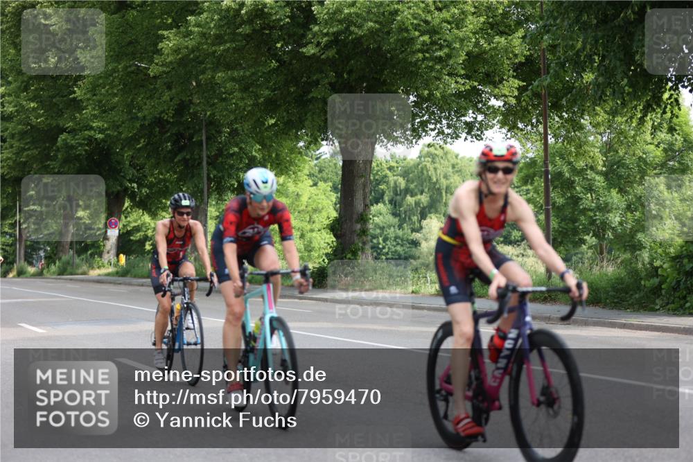15.06.2025 - 7 Türme Triathlon Yannick Fuchs http://msf.ph/oto/7959470 15.06.2025 09:52:07 Radfahren 90, 91 meine-sportfotos.de