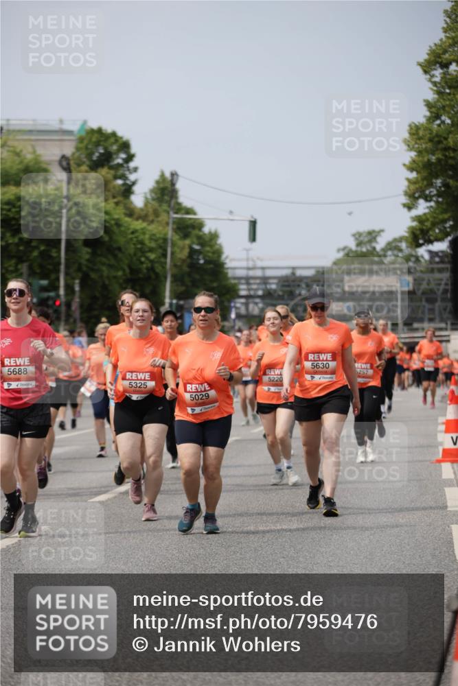 15.06.2025 - REWE Women's Run Jannik Wohlers http://msf.ph/oto/7959476 15.06.2025 09:44:54 Laufen 5688, 5630, 5257, 5220, 5325, 5029 meine-sportfotos.de