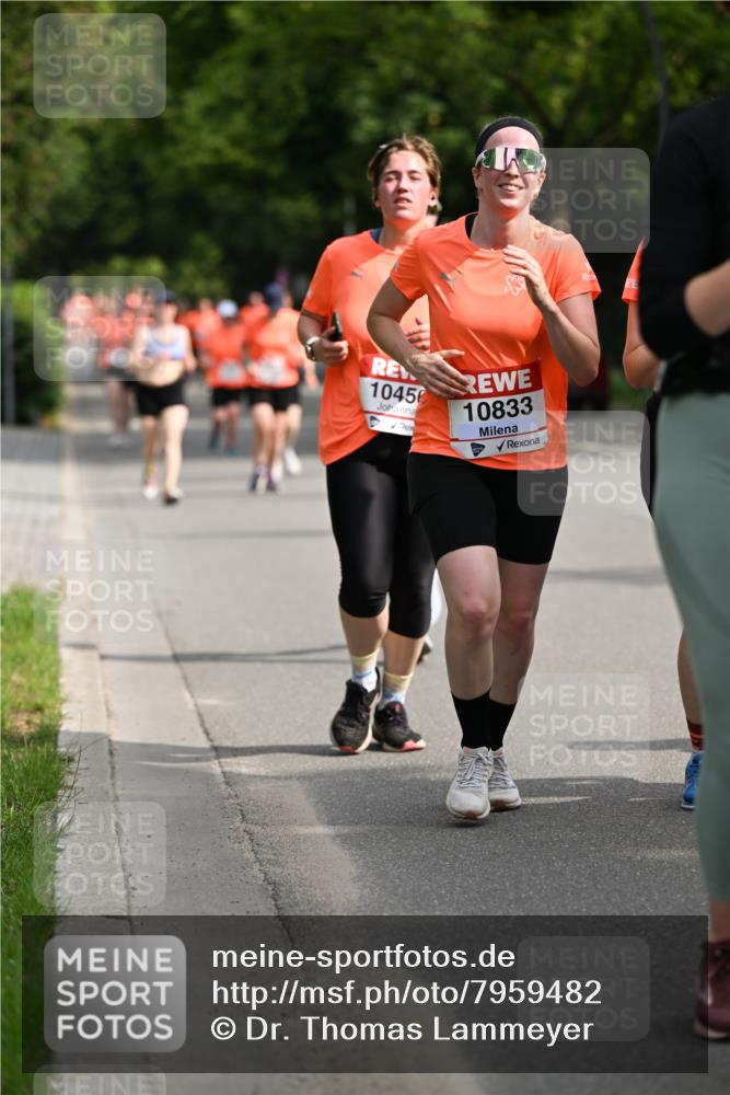 15.06.2025 - REWE Women's Run Dr. Thomas Lammeyer http://msf.ph/oto/7959482 15.06.2025 09:48:59 Laufen 10450, 10833 meine-sportfotos.de