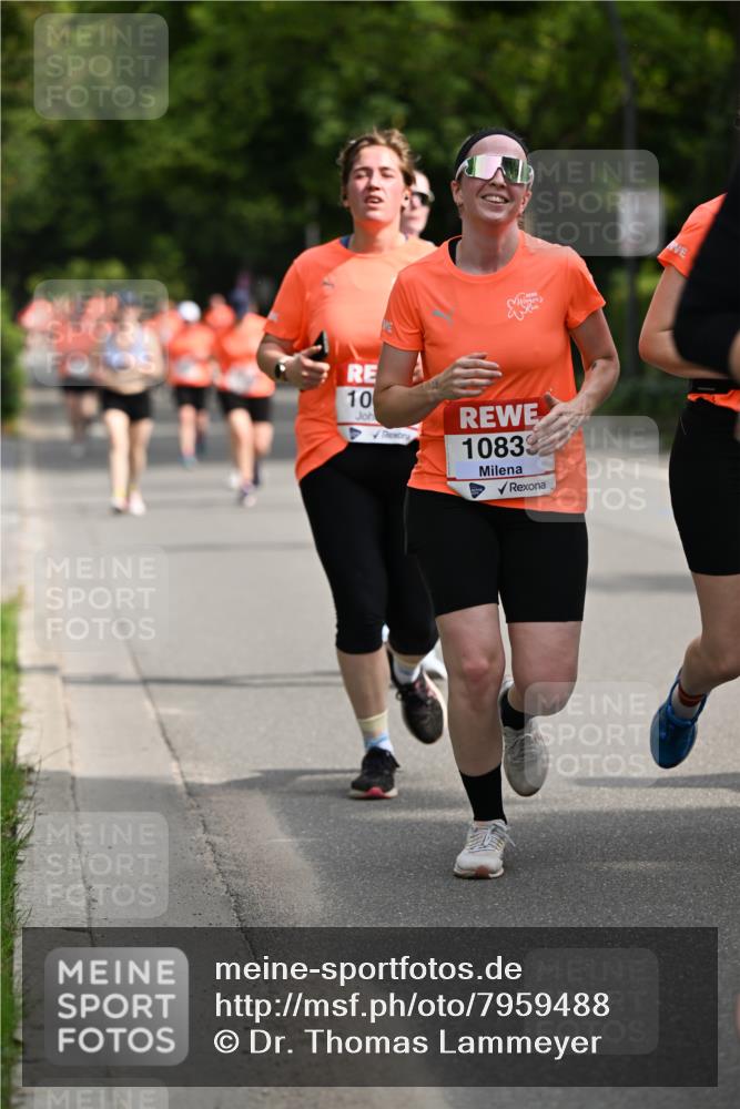 15.06.2025 - REWE Women's Run Dr. Thomas Lammeyer http://msf.ph/oto/7959488 15.06.2025 09:48:59 Laufen 10, 10833 meine-sportfotos.de