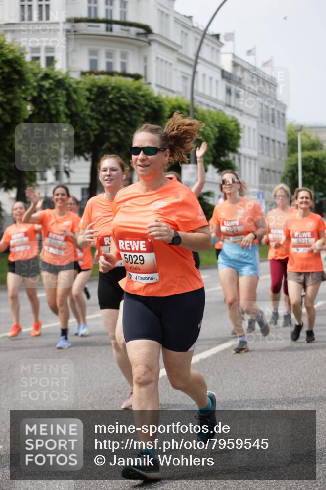 15.06.2025 - REWE Women's Run Jannik Wohlers http://msf.ph/oto/7959545 15.06.2025 09:44:58 Laufen 5029, 5324, 5221 meine-sportfotos.de