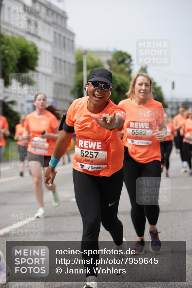 15.06.2025 - REWE Women's Run Jannik Wohlers http://msf.ph/oto/7959645 15.06.2025 09:45:02 Laufen 5257, 5582 meine-sportfotos.de