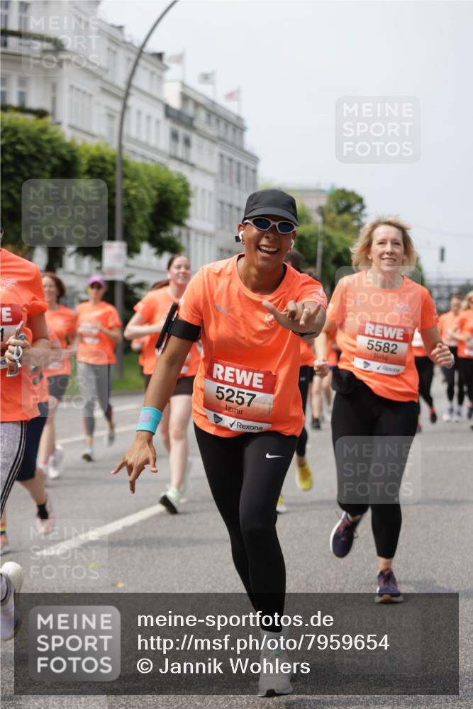 15.06.2025 - REWE Women's Run Jannik Wohlers http://msf.ph/oto/7959654 15.06.2025 09:45:02 Laufen 1, 5257, 5582 meine-sportfotos.de