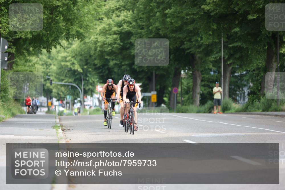 15.06.2025 - 7 Türme Triathlon Yannick Fuchs http://msf.ph/oto/7959733 15.06.2025 09:53:40 Radfahren 66, 68 meine-sportfotos.de