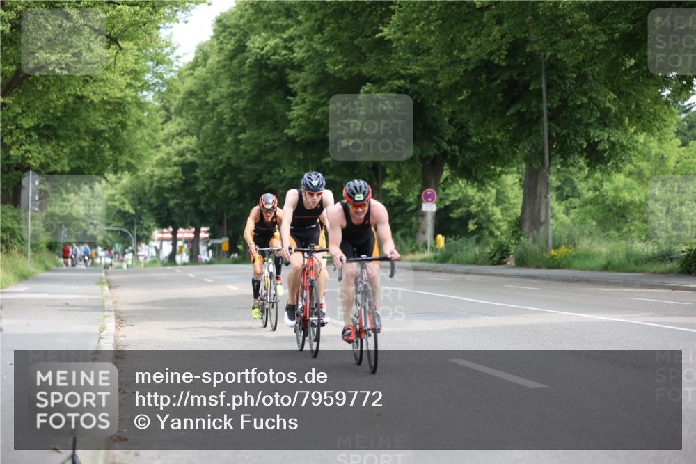 15.06.2025 - 7 Türme Triathlon Yannick Fuchs http://msf.ph/oto/7959772 15.06.2025 09:53:42 Radfahren 66, 68 meine-sportfotos.de