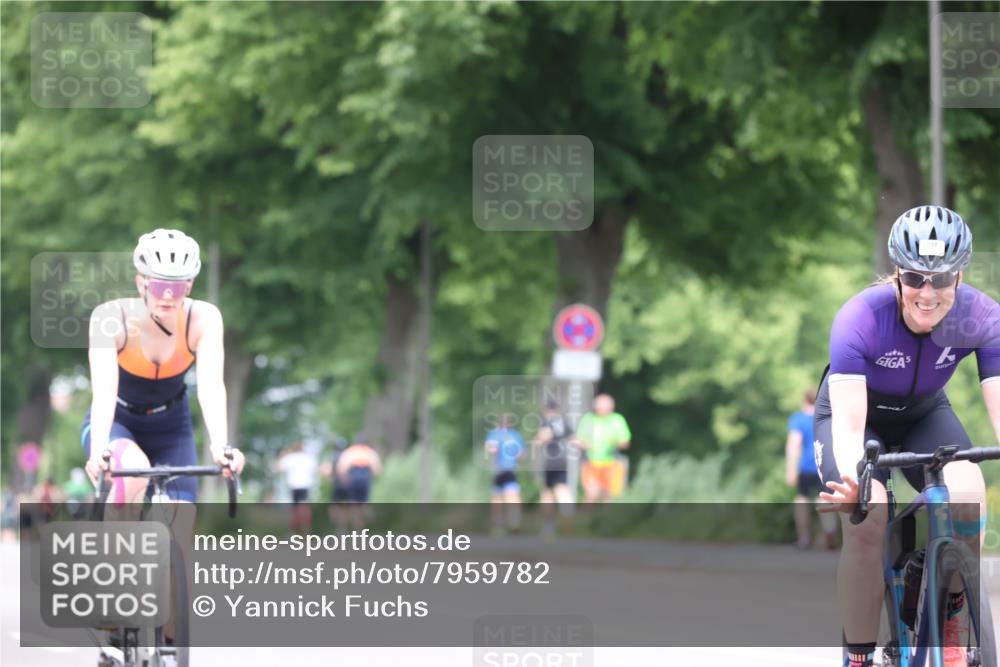 15.06.2025 - 7 Türme Triathlon Yannick Fuchs http://msf.ph/oto/7959782 15.06.2025 13:48:10 Radfahren 711, 724, 958, 1176, 1188 meine-sportfotos.de
