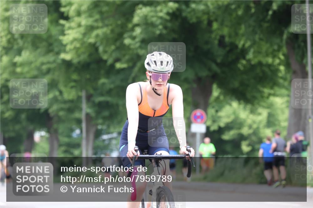 15.06.2025 - 7 Türme Triathlon Yannick Fuchs http://msf.ph/oto/7959789 15.06.2025 13:48:10 Radfahren 711, 724, 958, 1176, 1188 meine-sportfotos.de