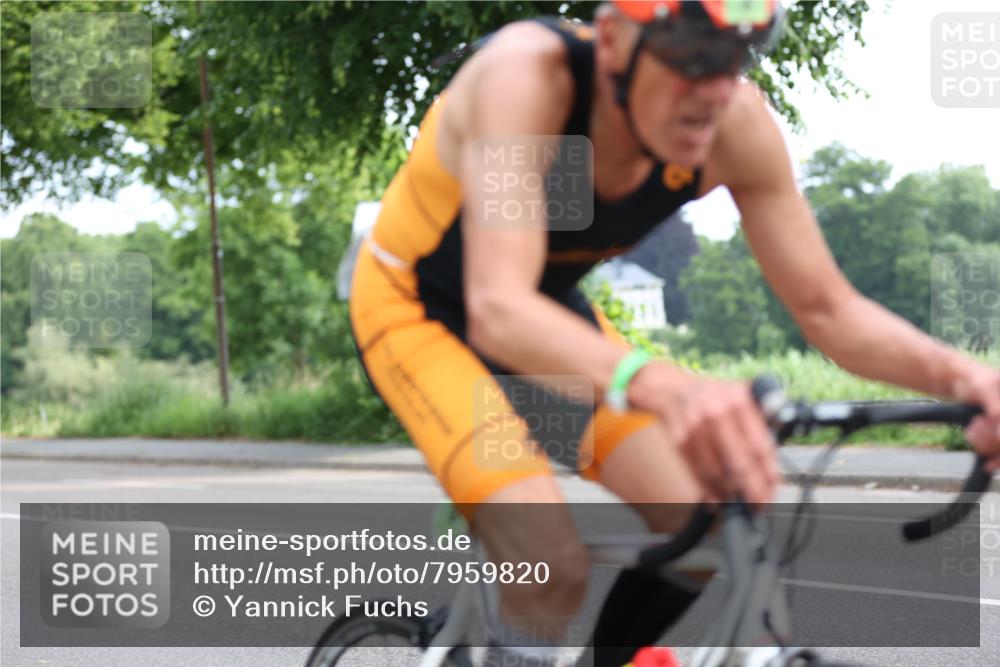 15.06.2025 - 7 Türme Triathlon Yannick Fuchs http://msf.ph/oto/7959820 15.06.2025 09:53:44 Radfahren 66, 68 meine-sportfotos.de