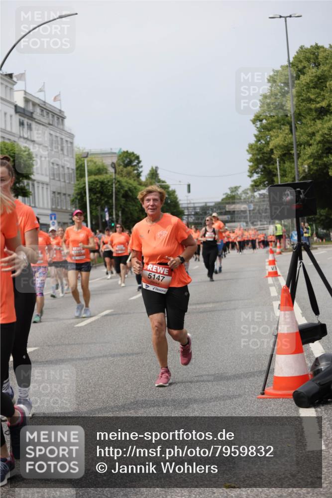15.06.2025 - REWE Women's Run Jannik Wohlers http://msf.ph/oto/7959832 15.06.2025 09:45:08 Laufen 5147 meine-sportfotos.de