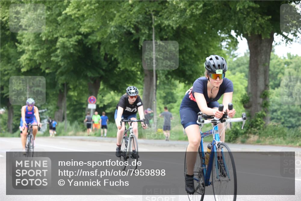 15.06.2025 - 7 Türme Triathlon Yannick Fuchs http://msf.ph/oto/7959898 15.06.2025 13:48:16 Radfahren 403, 724, 934, 958, 1176, 1195 meine-sportfotos.de