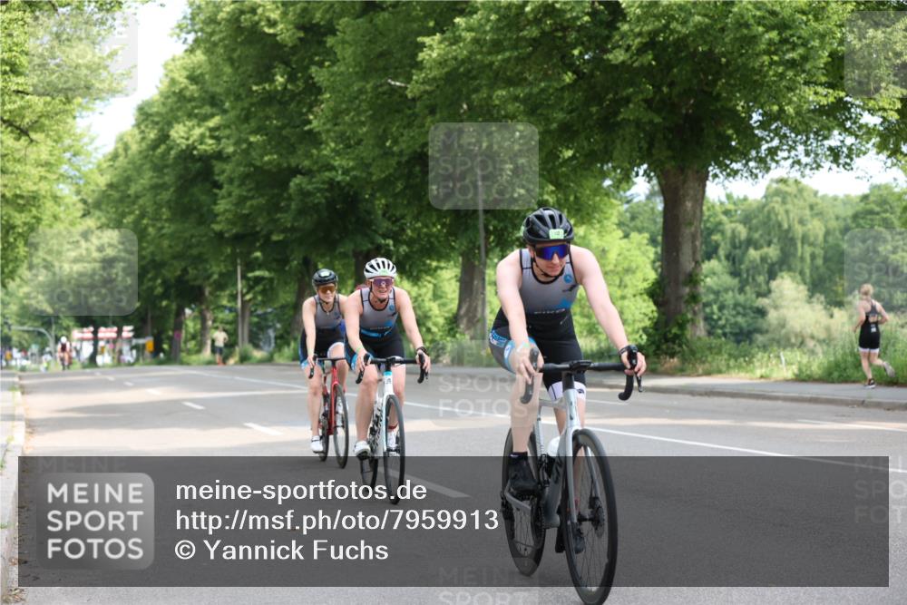 15.06.2025 - 7 Türme Triathlon Yannick Fuchs http://msf.ph/oto/7959913 15.06.2025 09:54:43 Radfahren 109, 111, 117, 118, 119 meine-sportfotos.de